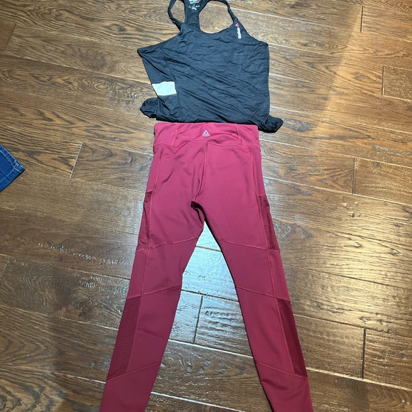 Reebok Burgundy Leggings - Picture 2 of 9